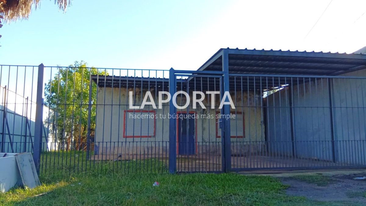 Casa ID.984/Casa-en-venta-para-reciclar-en-Salto - Casa en venta para reciclar en Salto