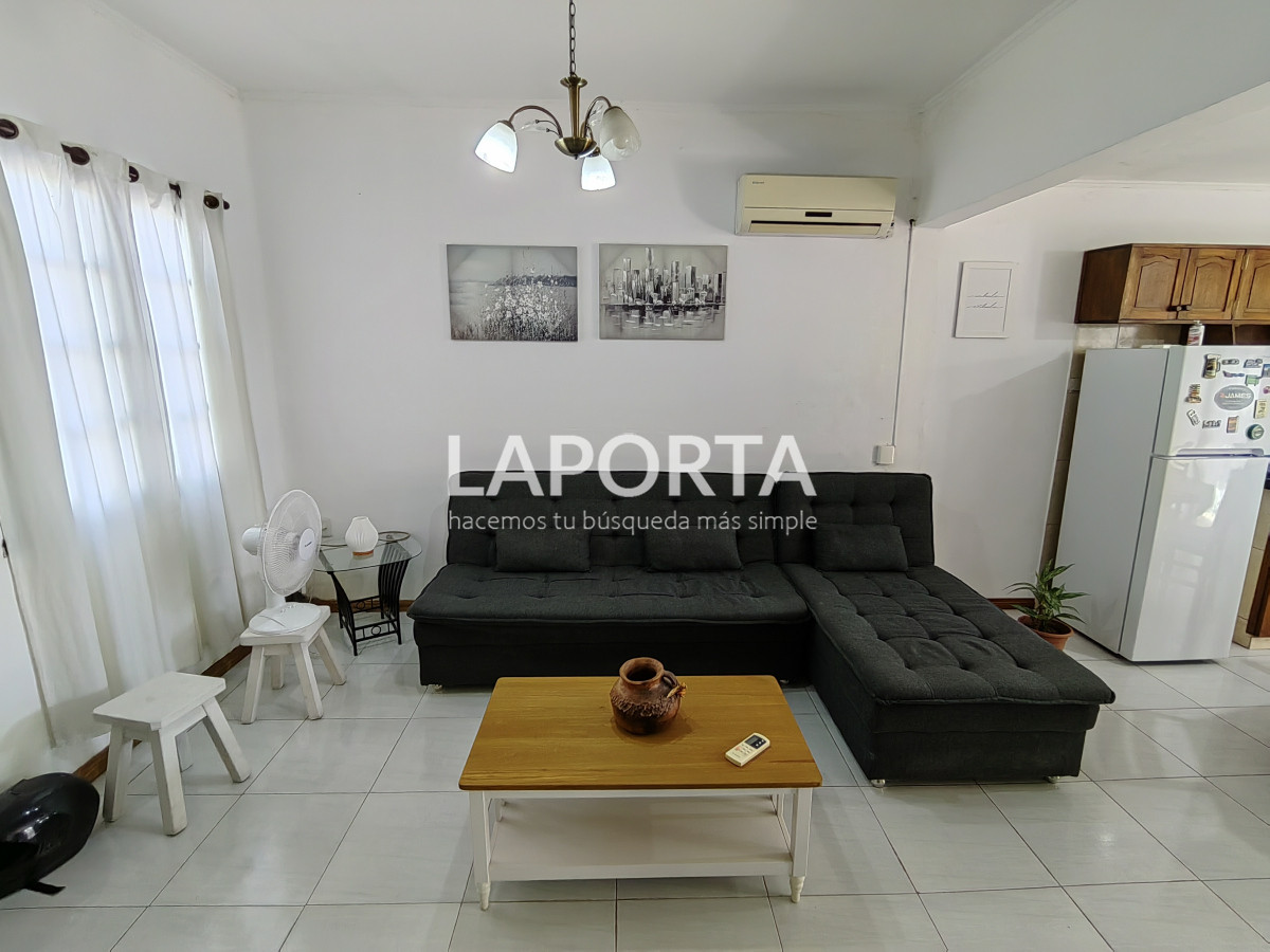 Casa ID.655/Casa-en-venta-en-zona-centro,-cerca-de-universidades-en-Salto - Casa en venta en zona centro, cerca de universidades en Salto