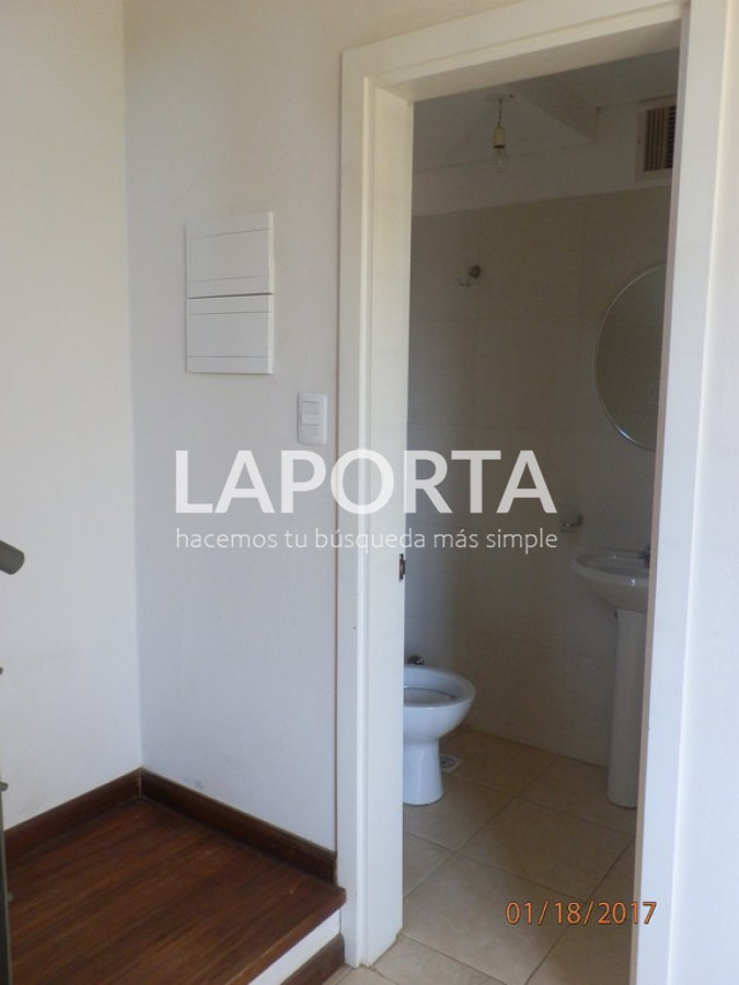 Casa ID.1500/Casa-en-venta-en-complejo-Aires-del-Laurel - Casa en venta en complejo Aires del Laurel