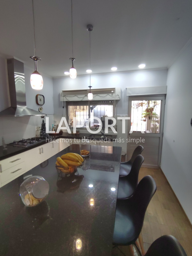Casa ID.868/Casa-en-venta-en-pleno-centro - Casa en venta en pleno centro
