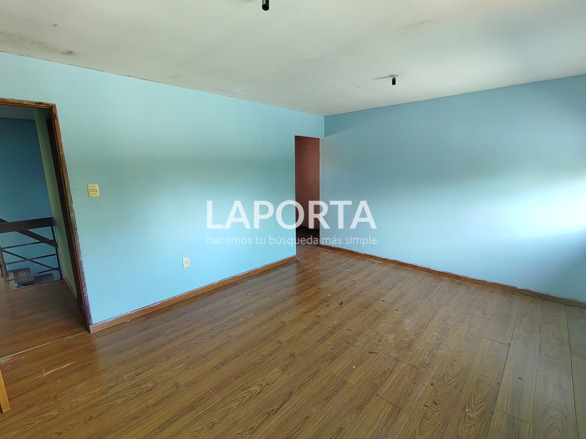 Casa ID.919/Casa-en-venta-y-alquiler-en-zona-centro-de-Salto - Casa en venta y alquiler en zona centro de Salto