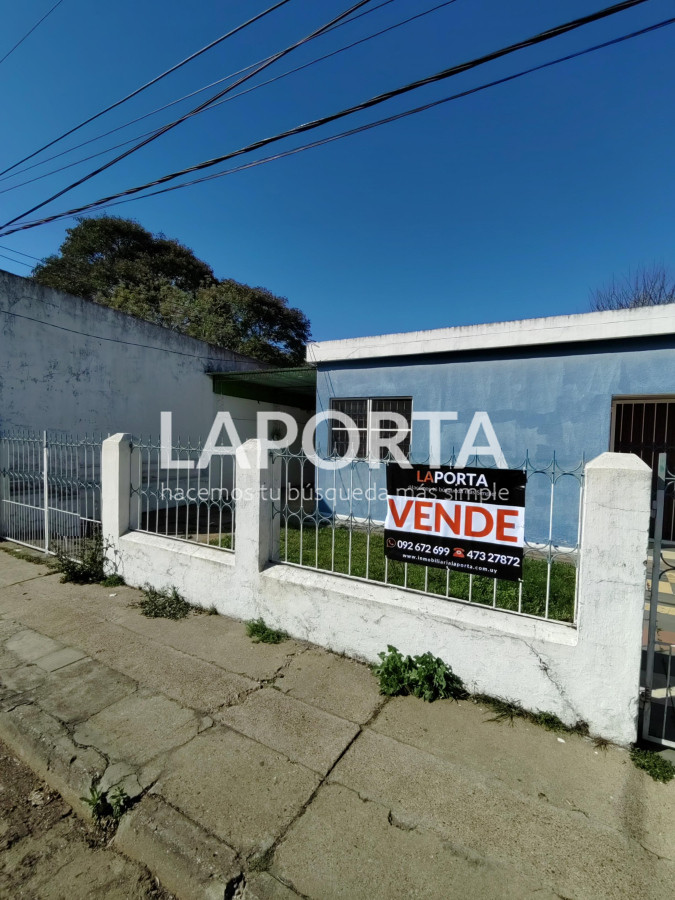 Casa ID.407/Casa-en-venta-en-avenida-principal-de-Salto-Nuevo - Casa en venta en avenida principal de Salto Nuevo