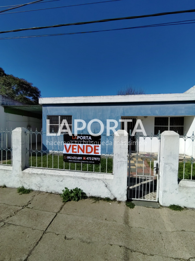 Casa ID.407/Casa-en-venta-en-avenida-principal-de-Salto-Nuevo - Casa en venta en avenida principal de Salto Nuevo