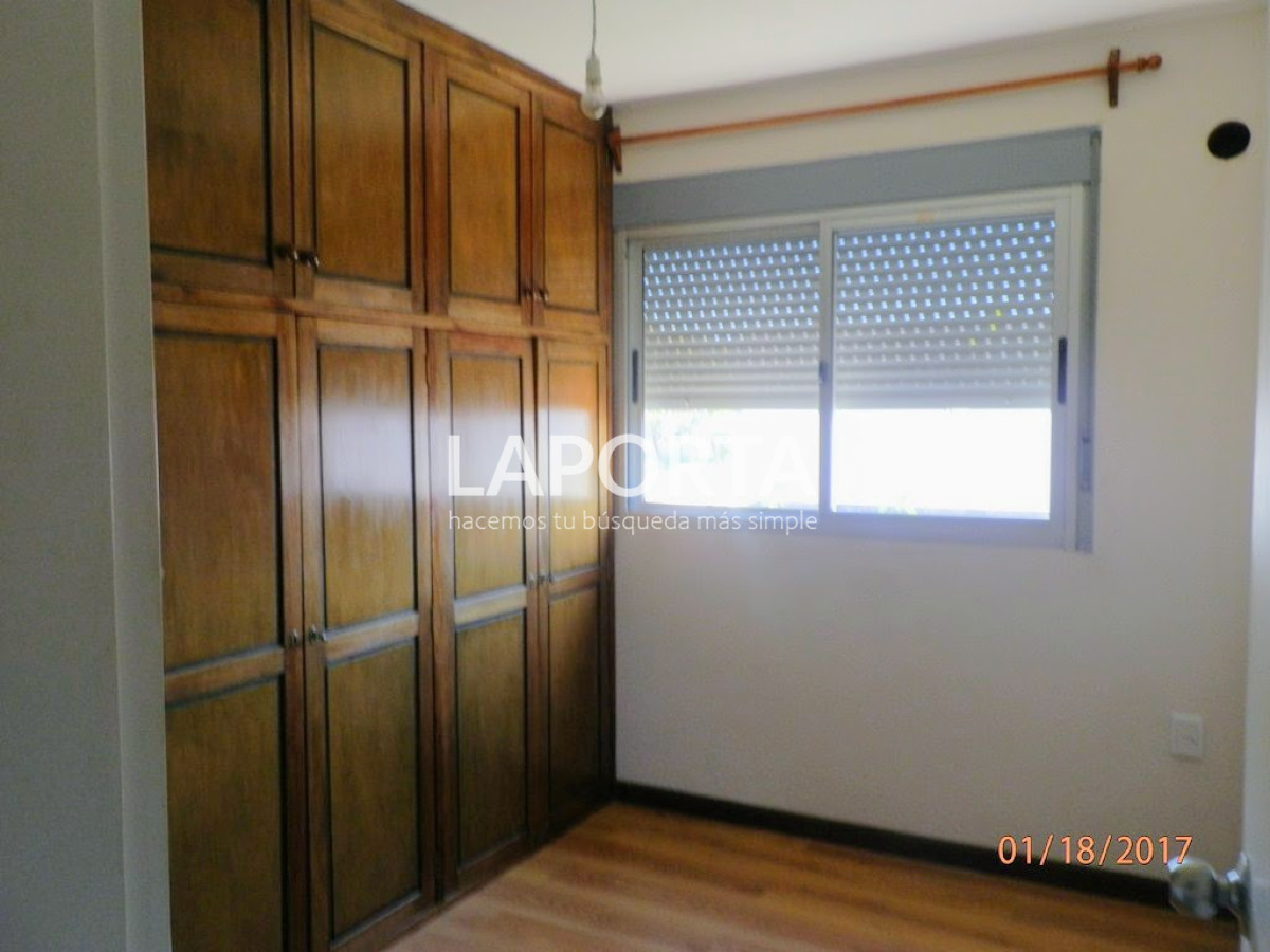 Casa ID.1500/Casa-en-venta-en-complejo-Aires-del-Laurel - Casa en venta en complejo Aires del Laurel