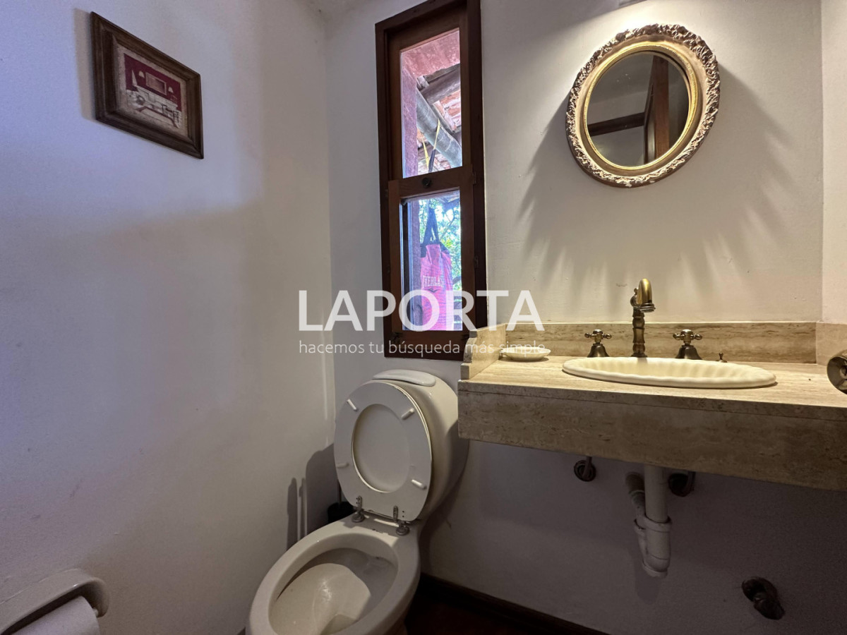 Casa ID.1265/Venta-de-casa-en-La-Barra-a-100-metros-de-playa-Montoya - Venta de casa en La Barra a 100 metros de playa Montoya