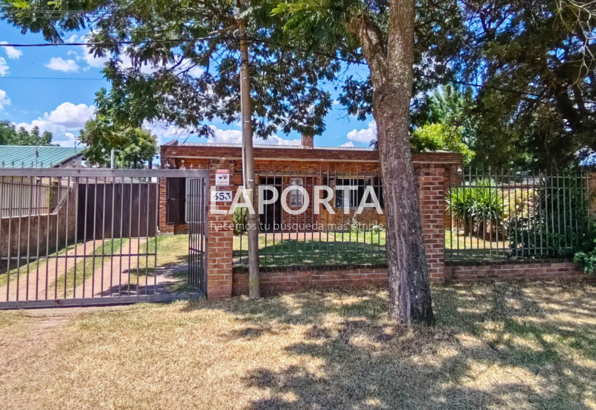 Casa ID.1506/Casa-en-venta-con-amplios-espacios-en-zona-sur-de-Salto. - Casa en venta con amplios espacios en zona sur de Salto.