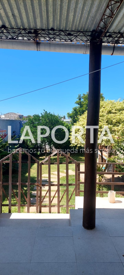 Casa ID.655/Casa-en-venta-en-zona-centro,-cerca-de-universidades-en-Salto - Casa en venta en zona centro, cerca de universidades en Salto