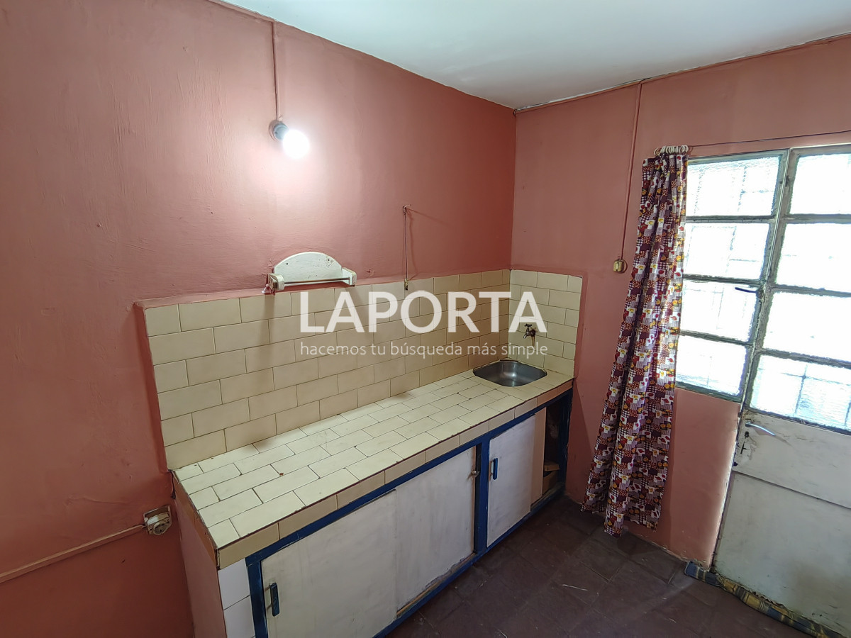 Casa ID.407/Casa-en-venta-en-avenida-principal-de-Salto-Nuevo - Casa en venta en avenida principal de Salto Nuevo
