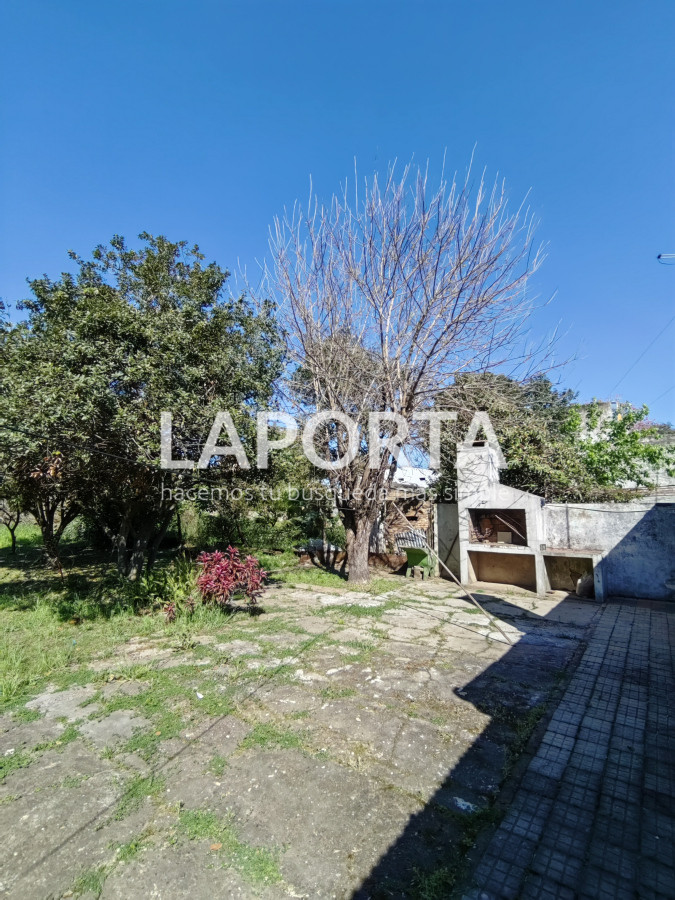 Casa ID.407/Casa-en-venta-en-avenida-principal-de-Salto-Nuevo - Casa en venta en avenida principal de Salto Nuevo
