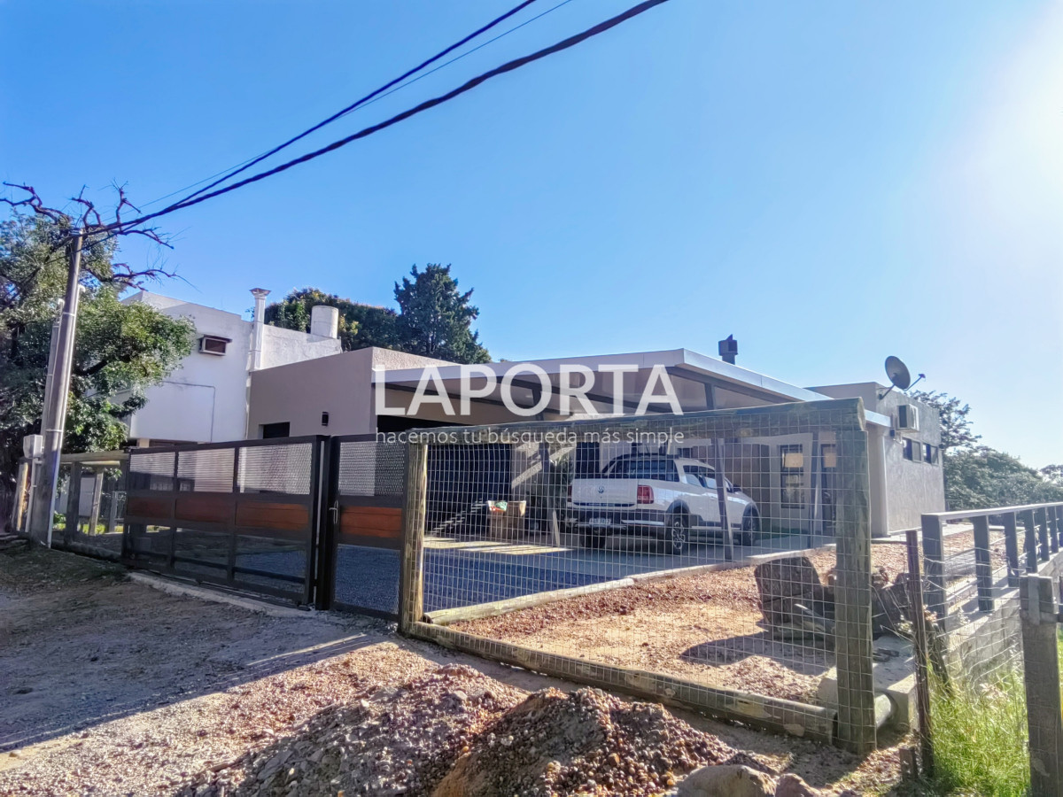 Casa ID.358/Muy-buena-propiedad-en-venta-en-Arenitas-Blancas - Muy buena propiedad en venta en Arenitas Blancas