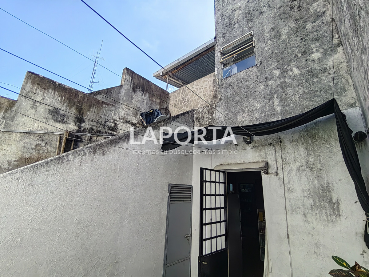 Casa ID.572/Casa-en-Venta-en-el-Centro-de-Salto - Casa en Venta en el Centro de Salto