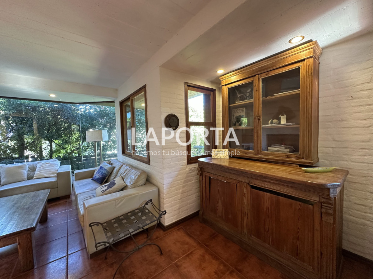 Casa ID.1265/Venta-de-casa-en-La-Barra-a-100-metros-de-playa-Montoya - Venta de casa en La Barra a 100 metros de playa Montoya