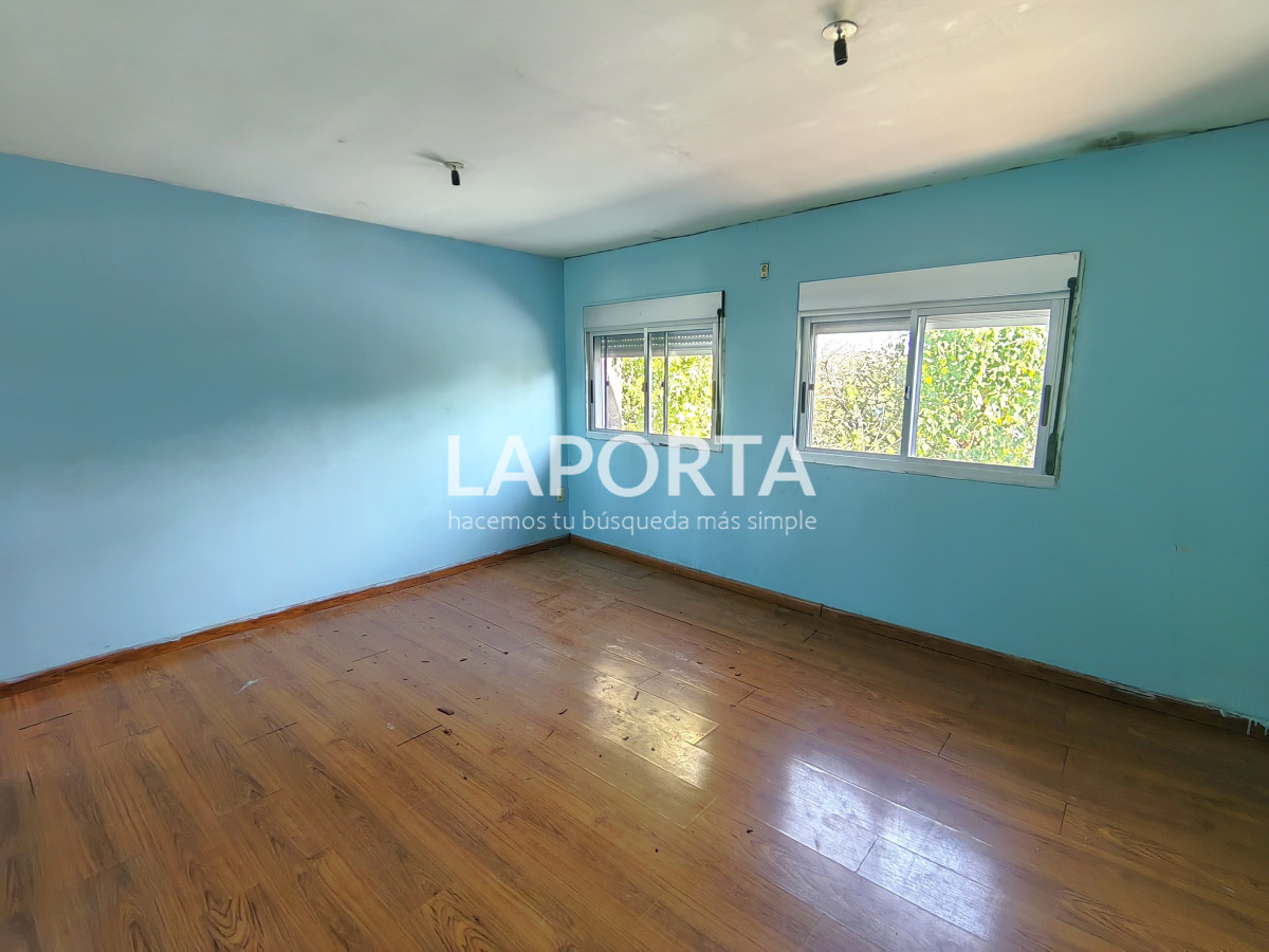 Casa ID.919/Casa-en-venta-y-alquiler-en-zona-centro-de-Salto - Casa en venta y alquiler en zona centro de Salto
