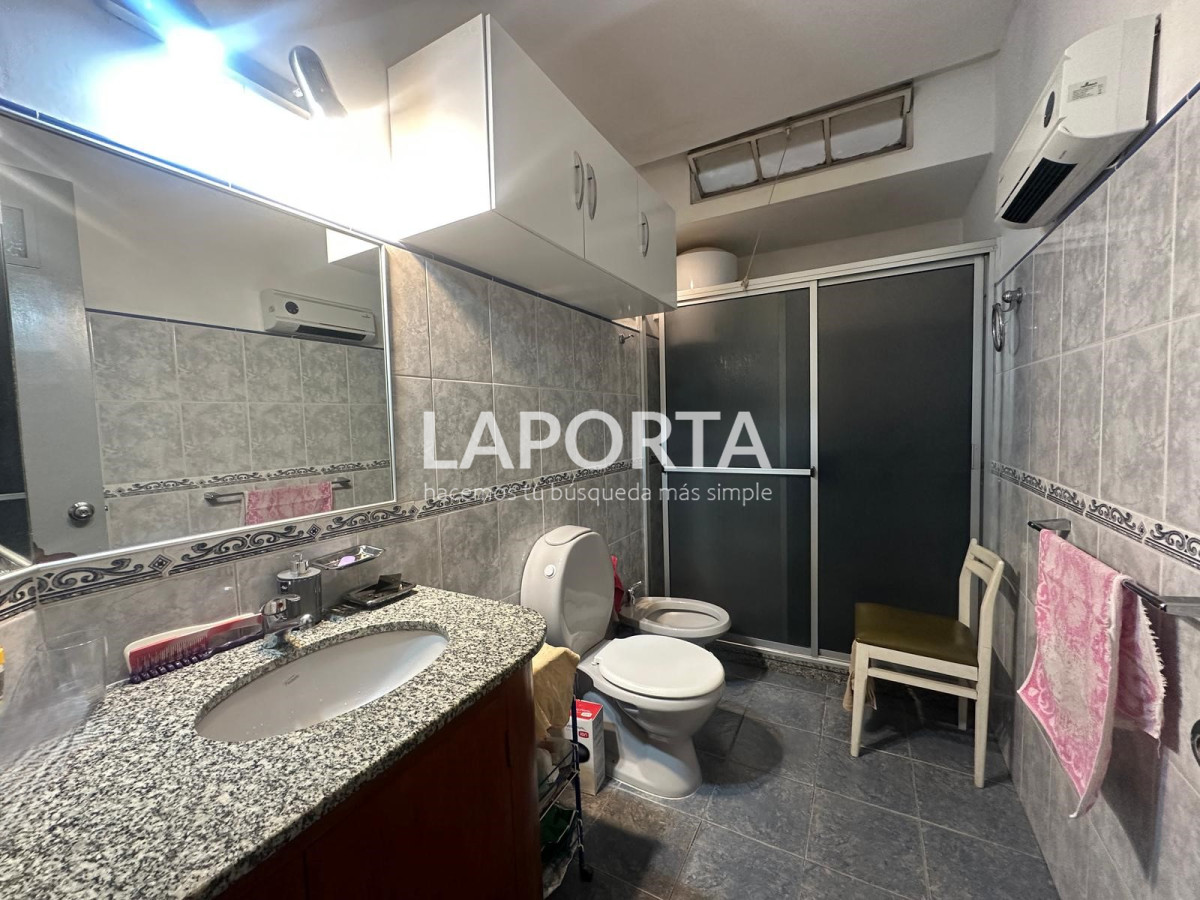 Casa ID.572/Casa-en-Venta-en-el-Centro-de-Salto - Casa en Venta en el Centro de Salto