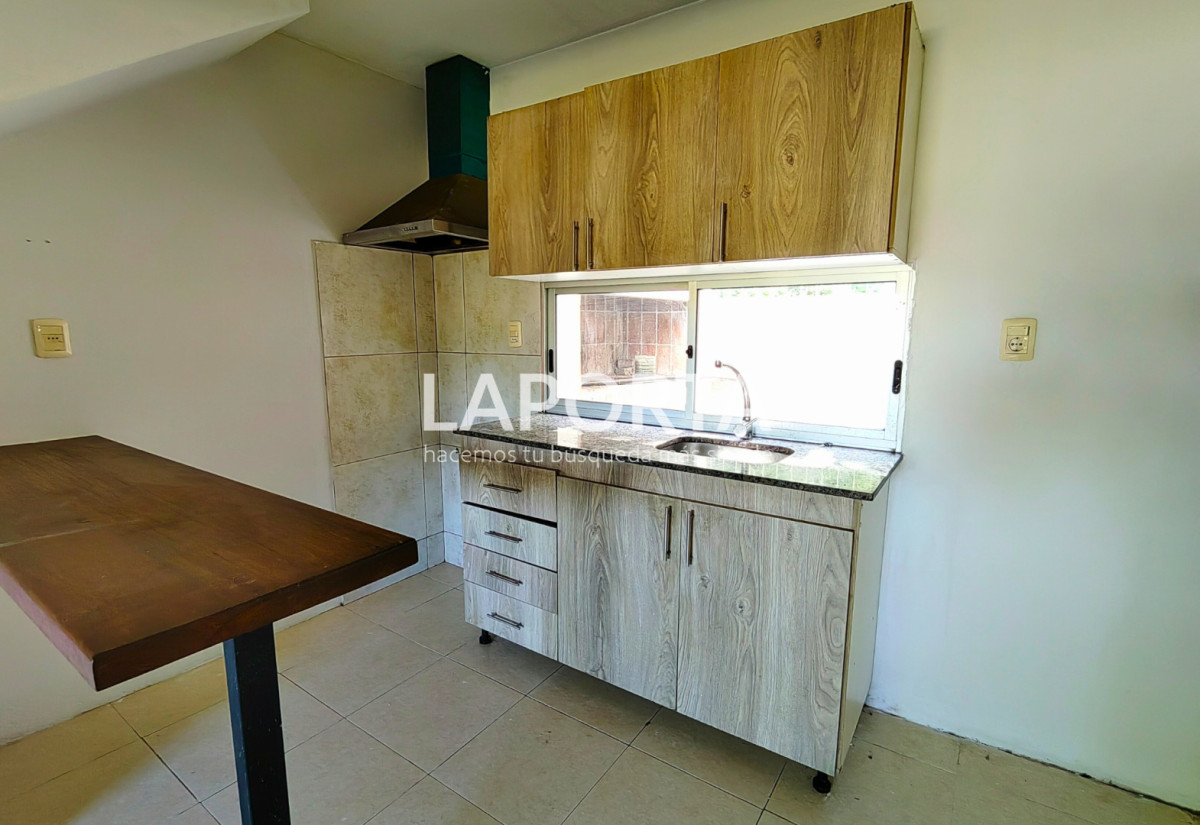Casa ID.1528/Casa-en-venta-en-zona-Cerro,-Salto. - Casa en venta en zona Cerro, Salto.