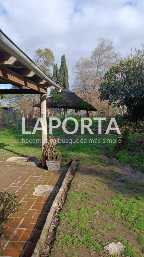 Casa ID.121 - Venta de casa en el Tesoro de dos dormitorios