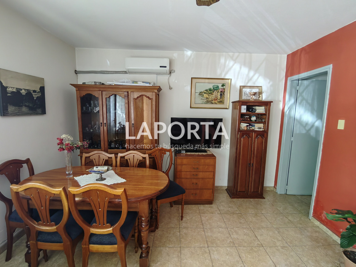Casa ID.572/Casa-en-Venta-en-el-Centro-de-Salto - Casa en Venta en el Centro de Salto