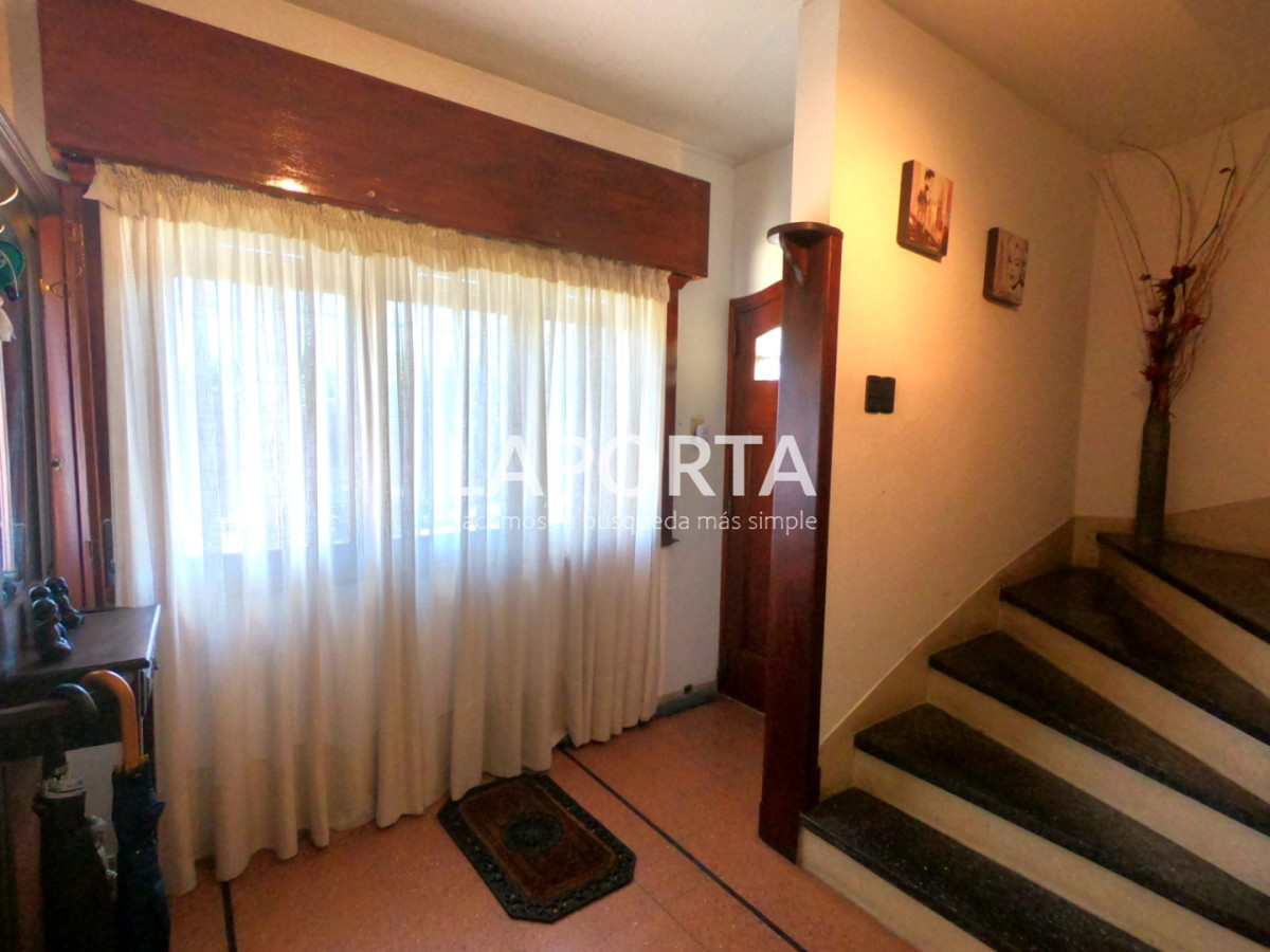 Casa ID.1757/Casa-de-Categoría-en-Atahualpa- - Casa de Categoría en Atahualpa 