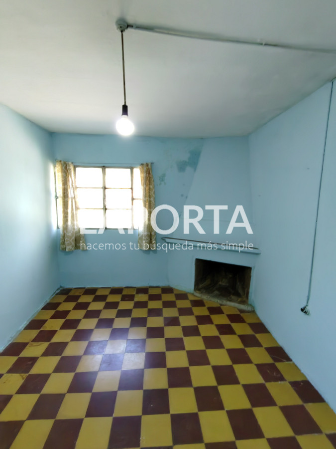 Casa ID.407/Casa-en-venta-en-avenida-principal-de-Salto-Nuevo - Casa en venta en avenida principal de Salto Nuevo