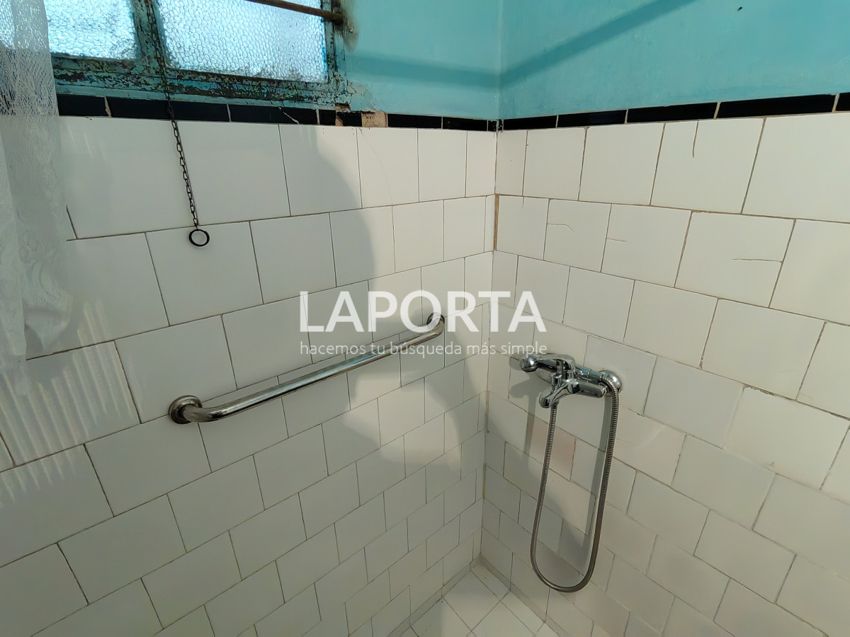Casa ID.407/Casa-en-venta-en-avenida-principal-de-Salto-Nuevo - Casa en venta en avenida principal de Salto Nuevo