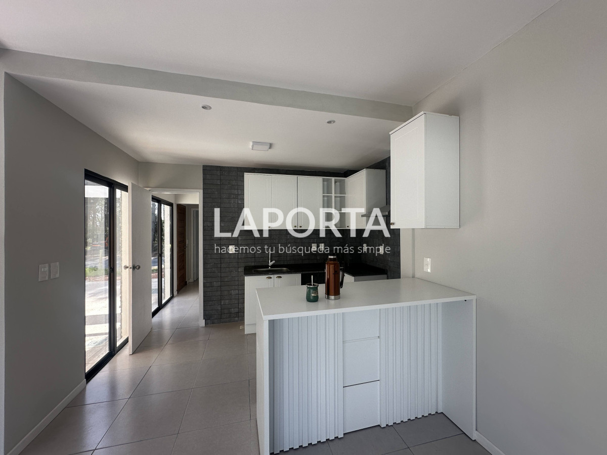 Casa ID.718/Casa-en-venta-en-Parque-Burnett-de-Punta-del-Este - Casa en venta en Parque Burnett de Punta del Este