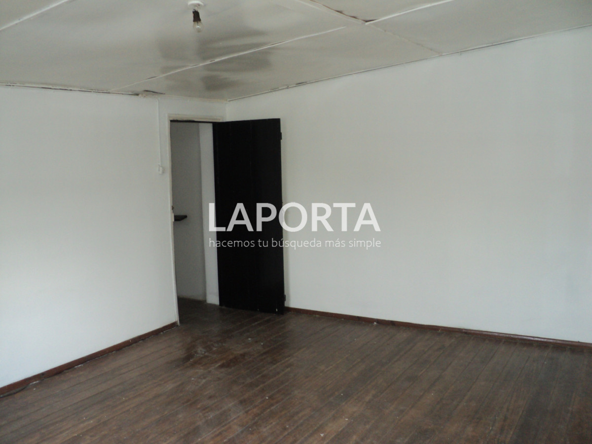 Casa ID.1779/Casa-de-2-dormitorios-en-alquiler-zona-Shopping - Casa de 2 dormitorios en alquiler zona Shopping