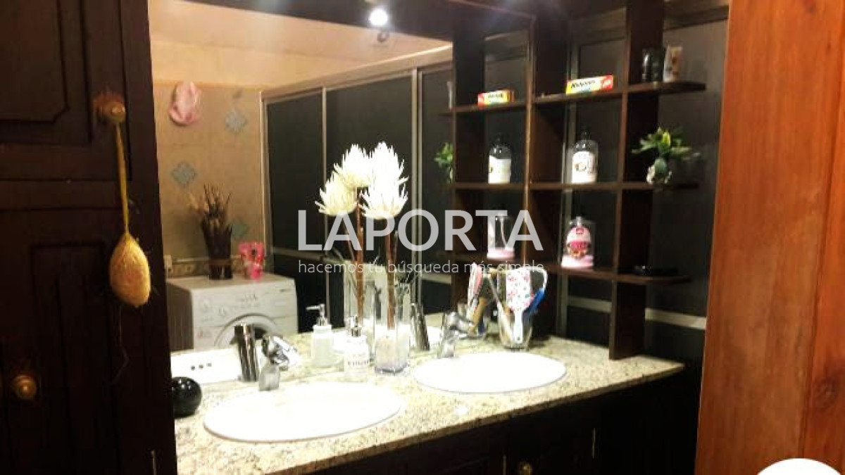 Casa ID.1796/Chalet-en-Venta-en-Salto - Chalet en Venta en Salto