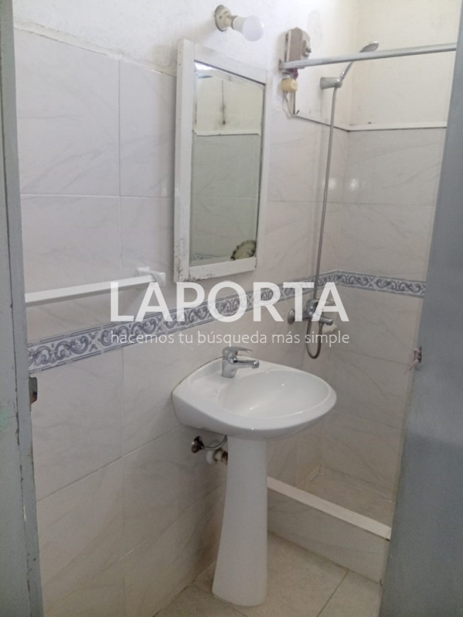 Casa ID.1480/Casa-en-venta-a-pocas-cuadras-del-centro,-Salto. - Casa en venta a pocas cuadras del centro, Salto.