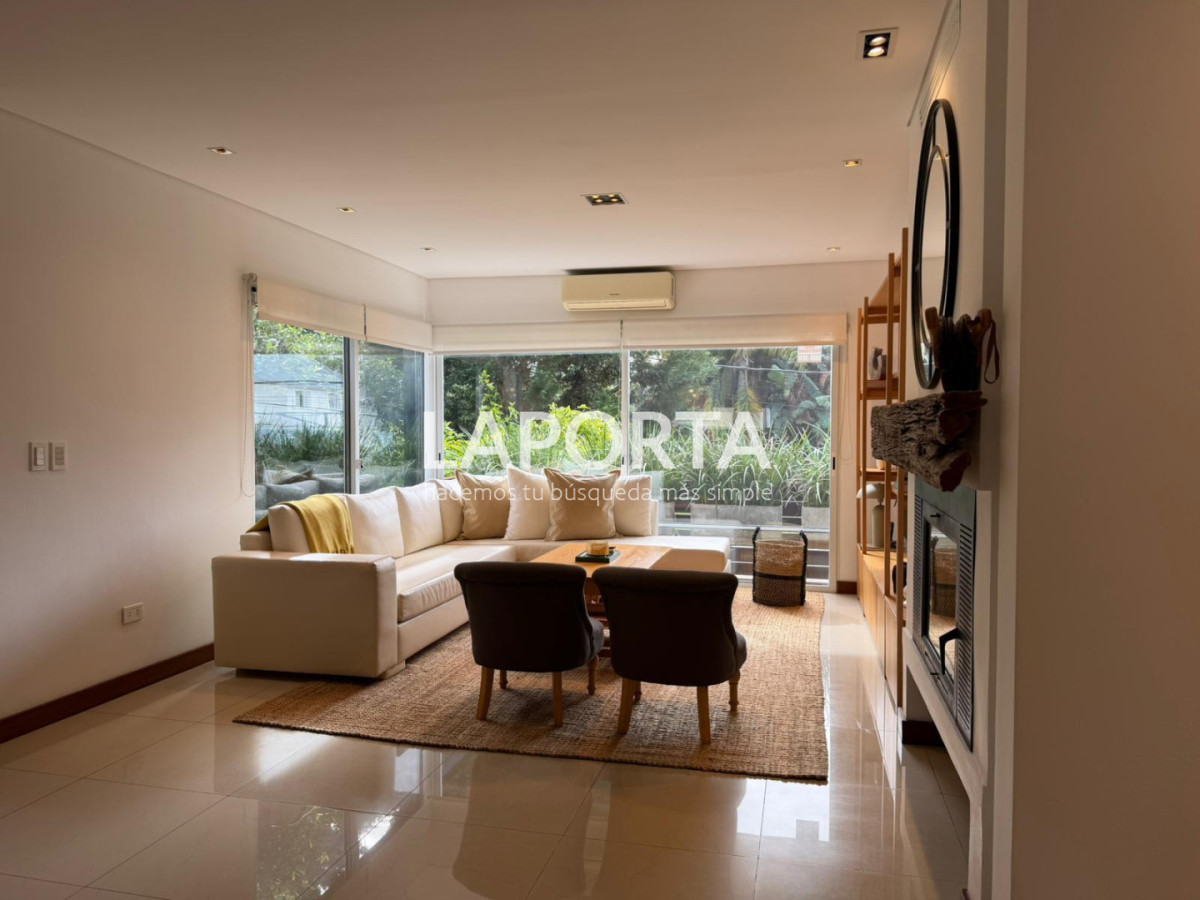 Casa ID.1739/Casa-en-Venta-en-La-Barra-a-dos-cuadras-de-Playa-Montoya - Casa en Venta en La Barra a dos cuadras de Playa Montoya