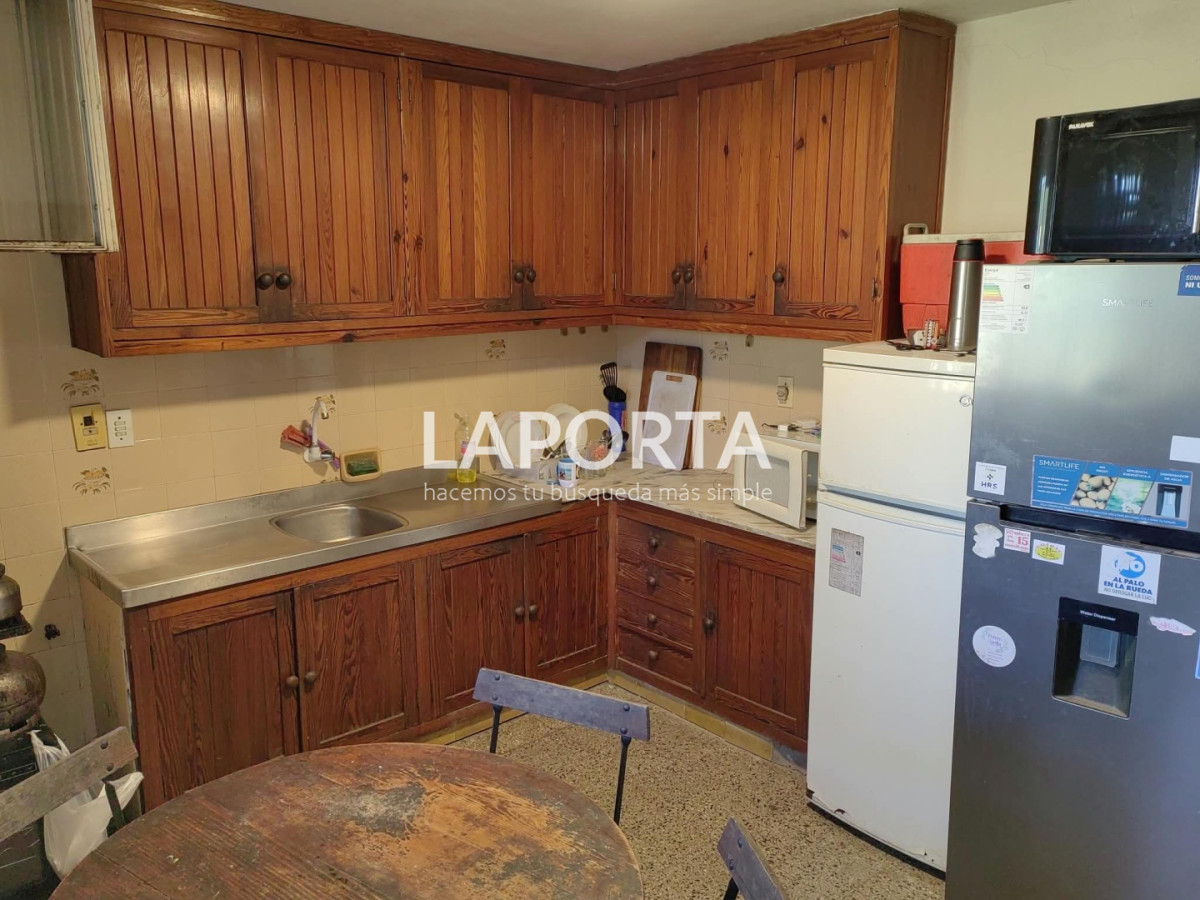 Casa ID.2124/Casa-en-venta-a-pocas-cuadras-del-centro,-Salto. - Casa en venta a pocas cuadras del centro, Salto.