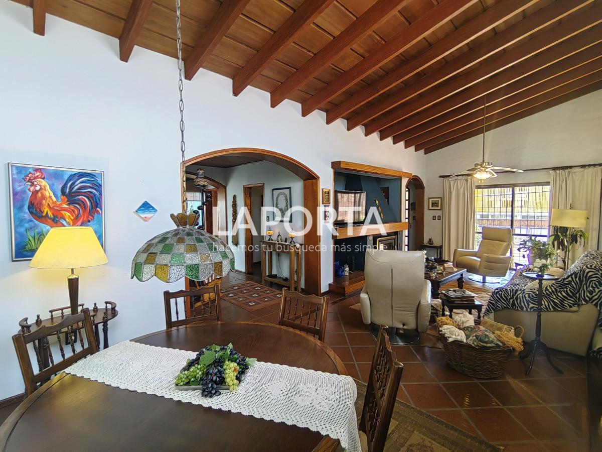 Casa ID.1269/Casa-en-venta-en-Salto - Casa en venta en Salto