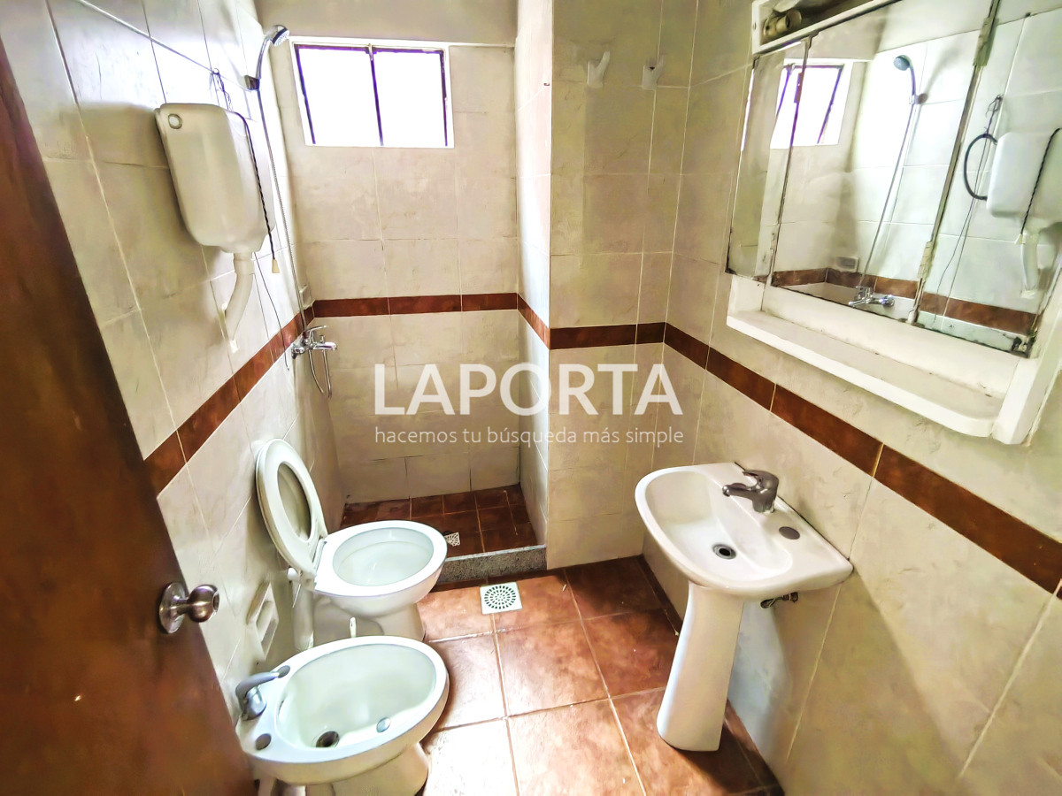 Casa ID.834/Casa-en-alquiler-en-zona-centro-de-Salto - Casa en alquiler en zona centro de Salto