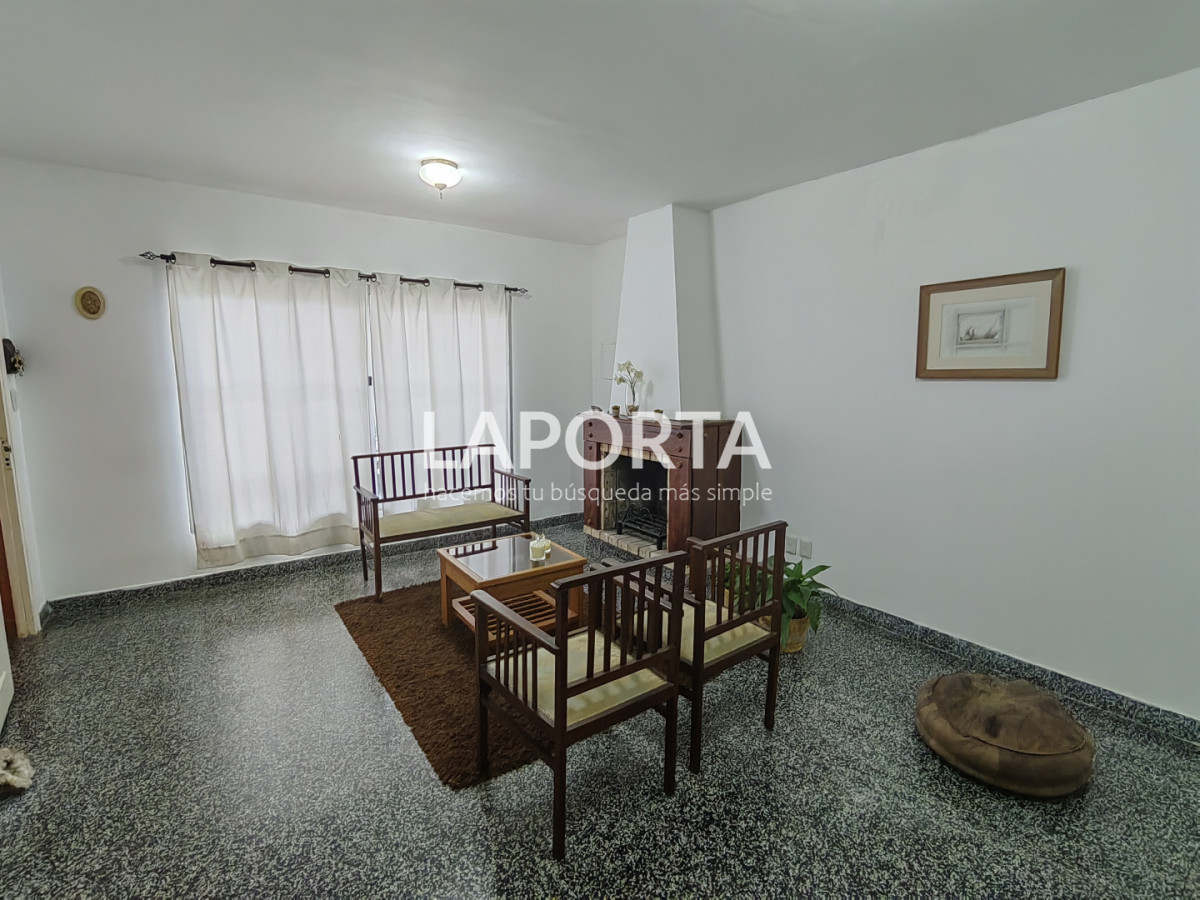 Casa ID.1331/Casa-en-venta-en-el-centro-de-Salto. - Casa en venta en el centro de Salto.