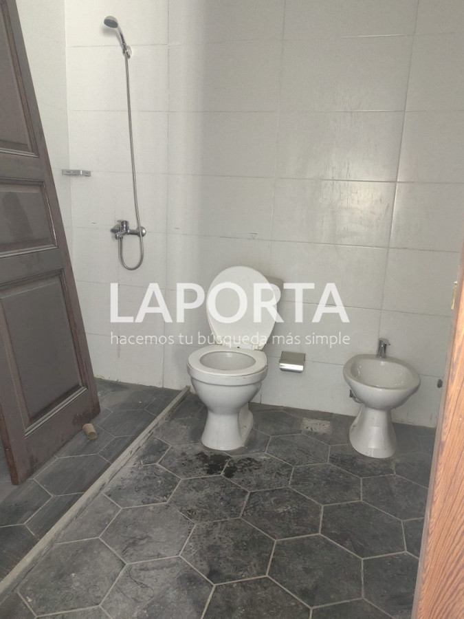 Casa ID.1915/Casa-amplia-en-alquiler-en-pleno-centro - Casa amplia en alquiler en pleno centro