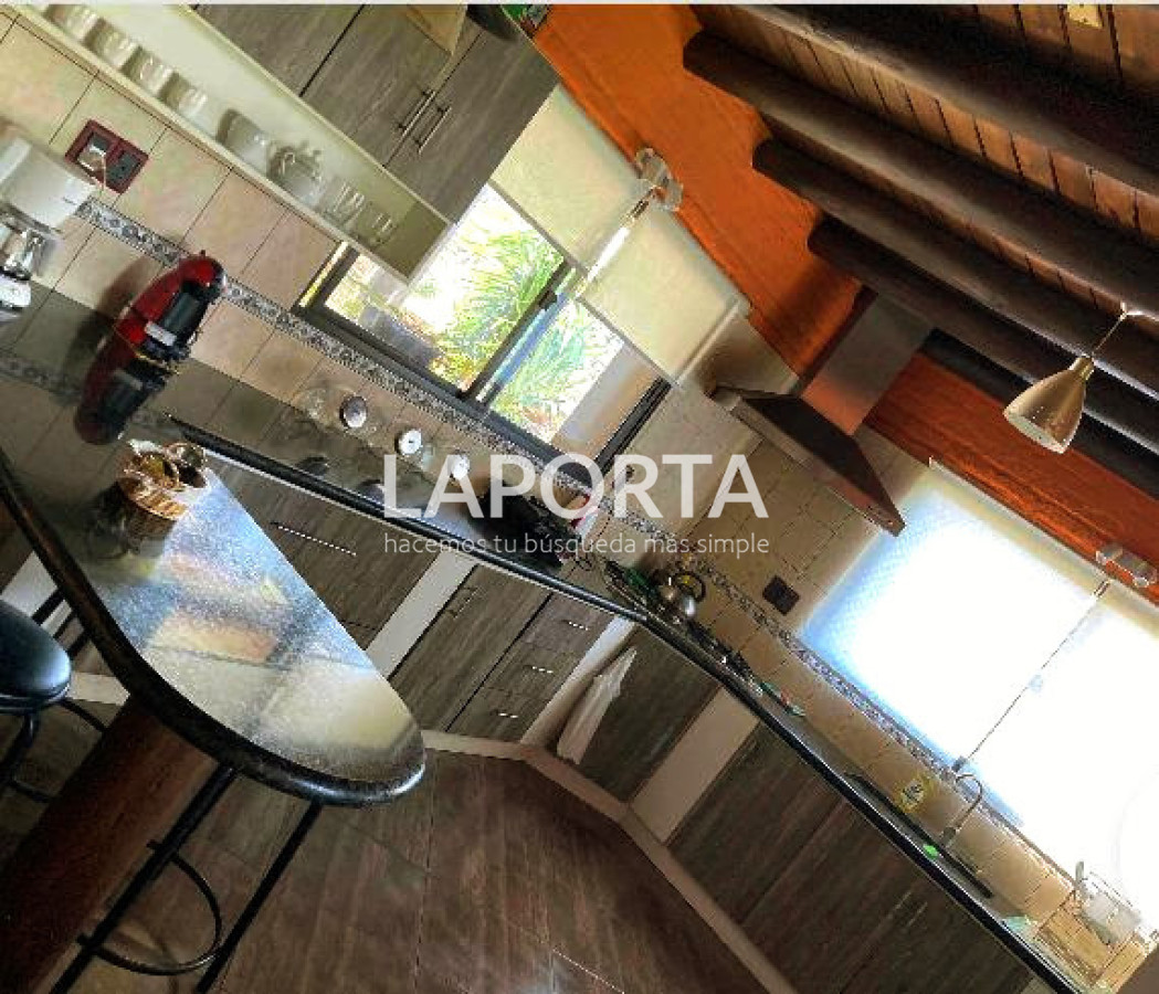 Casa ID.1796/Chalet-en-Venta-en-Salto - Chalet en Venta en Salto