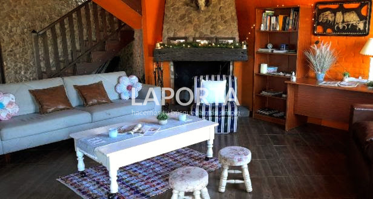 Casa ID.1796/Chalet-en-Venta-en-Salto - Chalet en Venta en Salto
