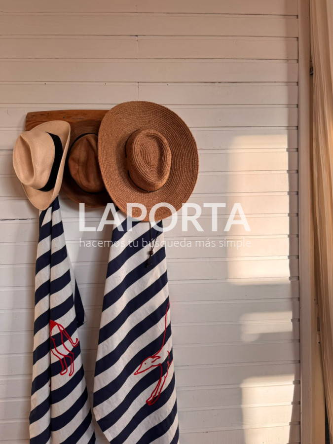 Casa ID.1855/Oportunidad-Exclusiva!!-Casa-en-La-Barra-A-cuadras-del-Mar! - Oportunidad Exclusiva!! Casa en La Barra A cuadras del Mar!