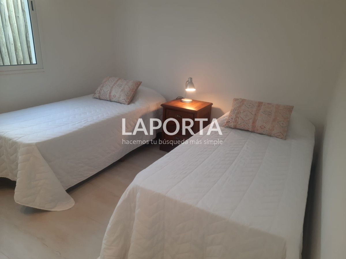 Casa ID.815/Venta-casa-de-tres-dormitorios-en-la-Barra-de-Maldonado - Venta casa de tres dormitorios en la Barra de Maldonado