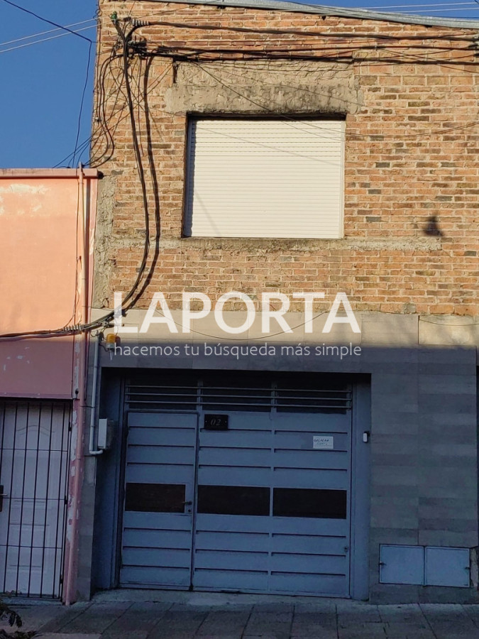 Casa ID.1902/Casa-con-garaje-en-pleno-centro - Casa con garaje en pleno centro