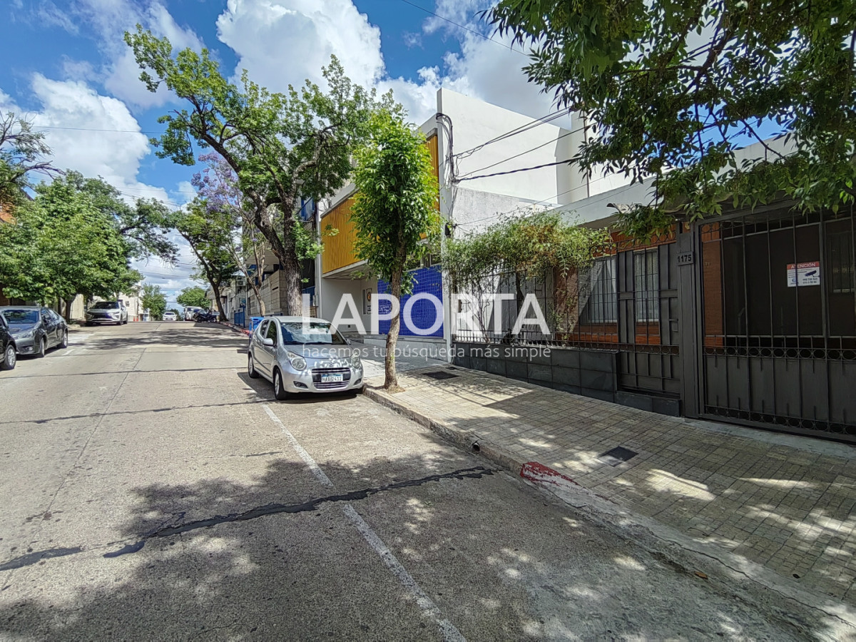 Casa ID.1331/Casa-en-venta-en-el-centro-de-Salto. - Casa en venta en el centro de Salto.