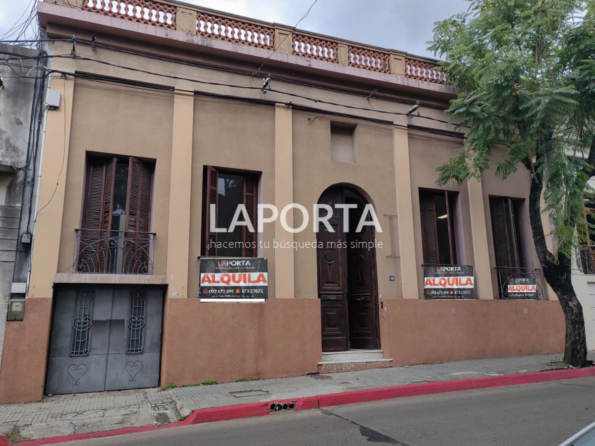 Casa ID.1880/Amplisima-y-Centrica-Propiedad-en-Salto - Amplisima y Centrica Propiedad en Salto