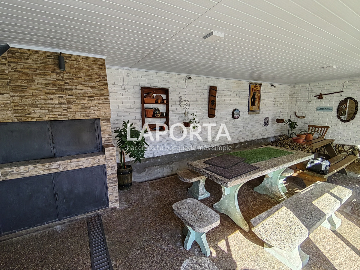 Casa ID.1196/Casa-en-venta-en-zona-Este,-Salto - Casa en venta en zona Este, Salto