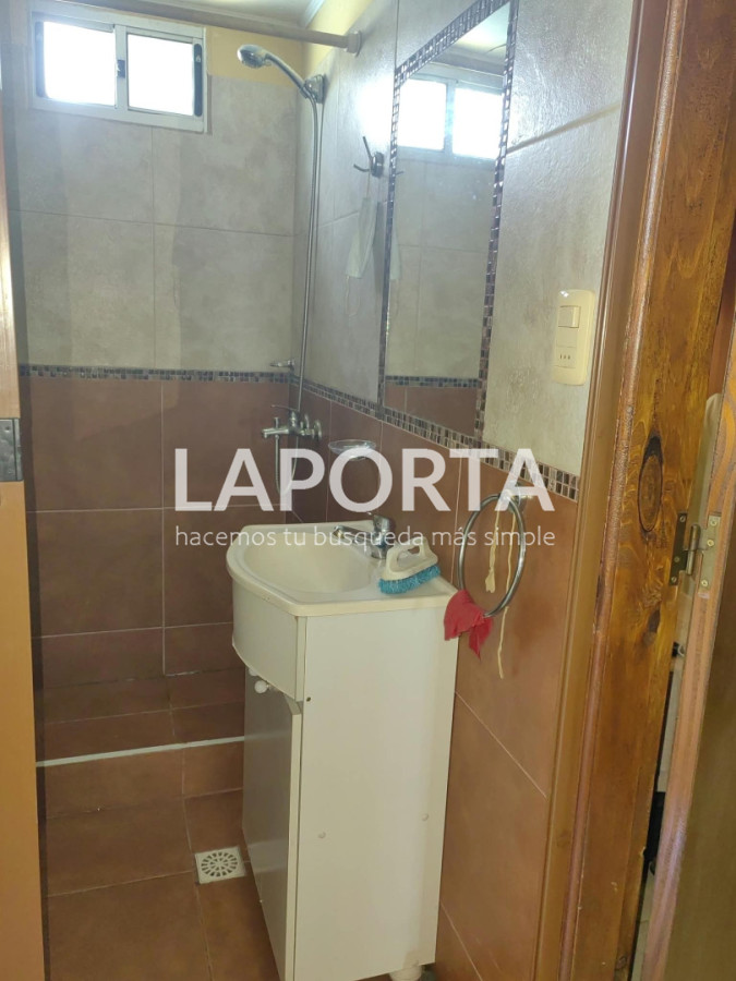 Casa ID.2237/Casa-comoda-con-cochera-en-zona-Sur - Casa comoda con cochera en zona Sur