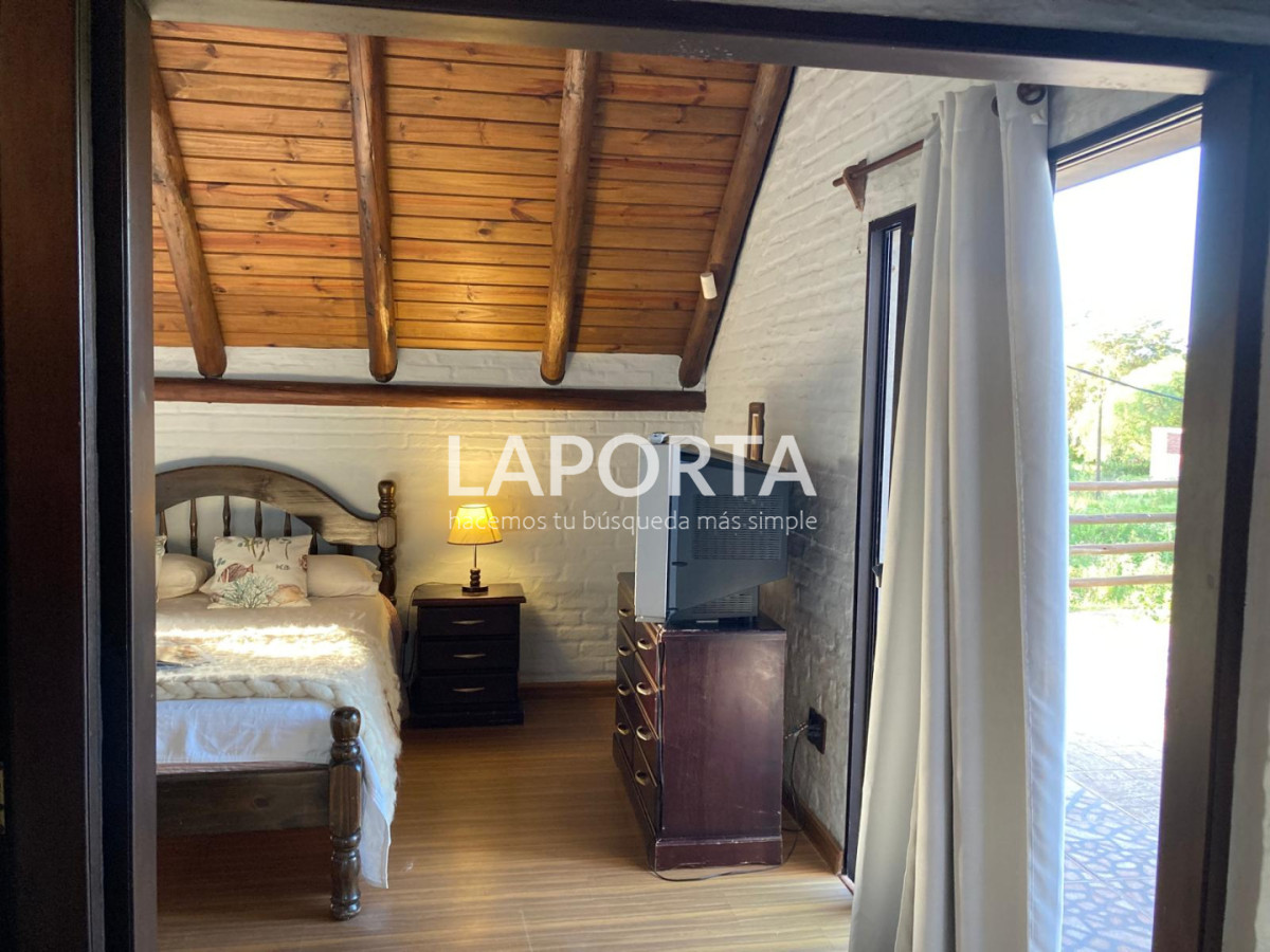 Casa ID.1796/Chalet-en-Venta-en-Salto - Chalet en Venta en Salto