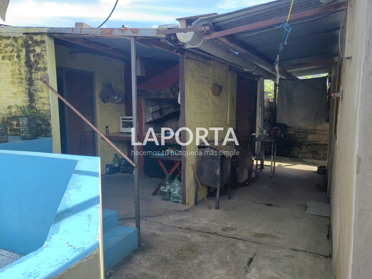 Casa ID.2237/Casa-comoda-con-cochera-en-zona-Sur - Casa comoda con cochera en zona Sur
