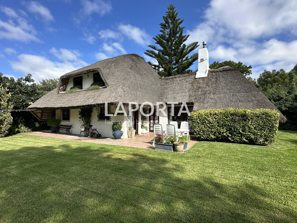 Casa ID.1662/Casa-en-venta-en-Punta-del-Este - Casa en venta en Punta del Este