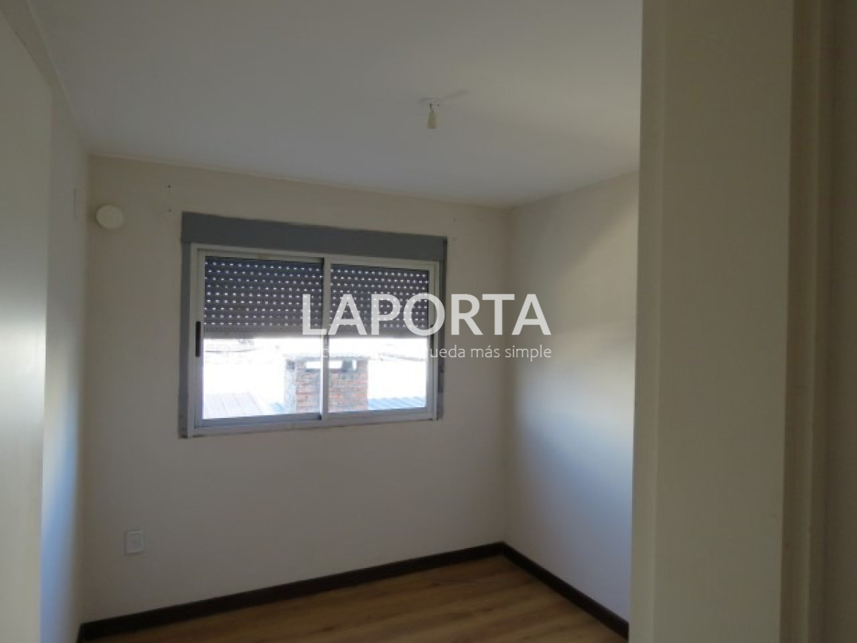 Casa ID.2016/Casa-en-alquiler-en-el-cerro - Casa  en alquiler en el cerro