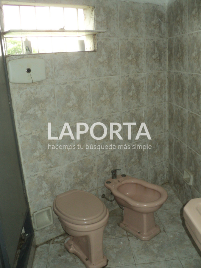 Casa ID.1778/Casa-de-3dormitorios-en-alquiler-zona-Shopping - Casa de 3dormitorios en alquiler zona Shopping