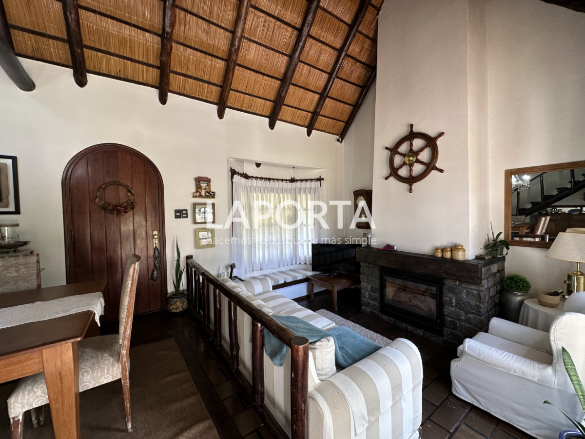 Casa ID.1662/Casa-en-venta-en-Punta-del-Este - Casa en venta en Punta del Este