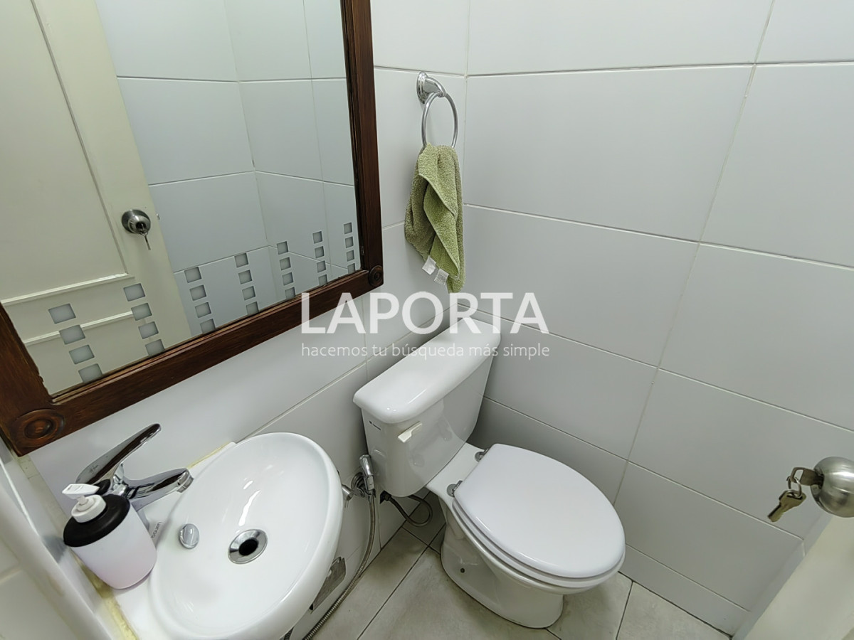 Casa ID.1331/Casa-en-venta-en-el-centro-de-Salto. - Casa en venta en el centro de Salto.